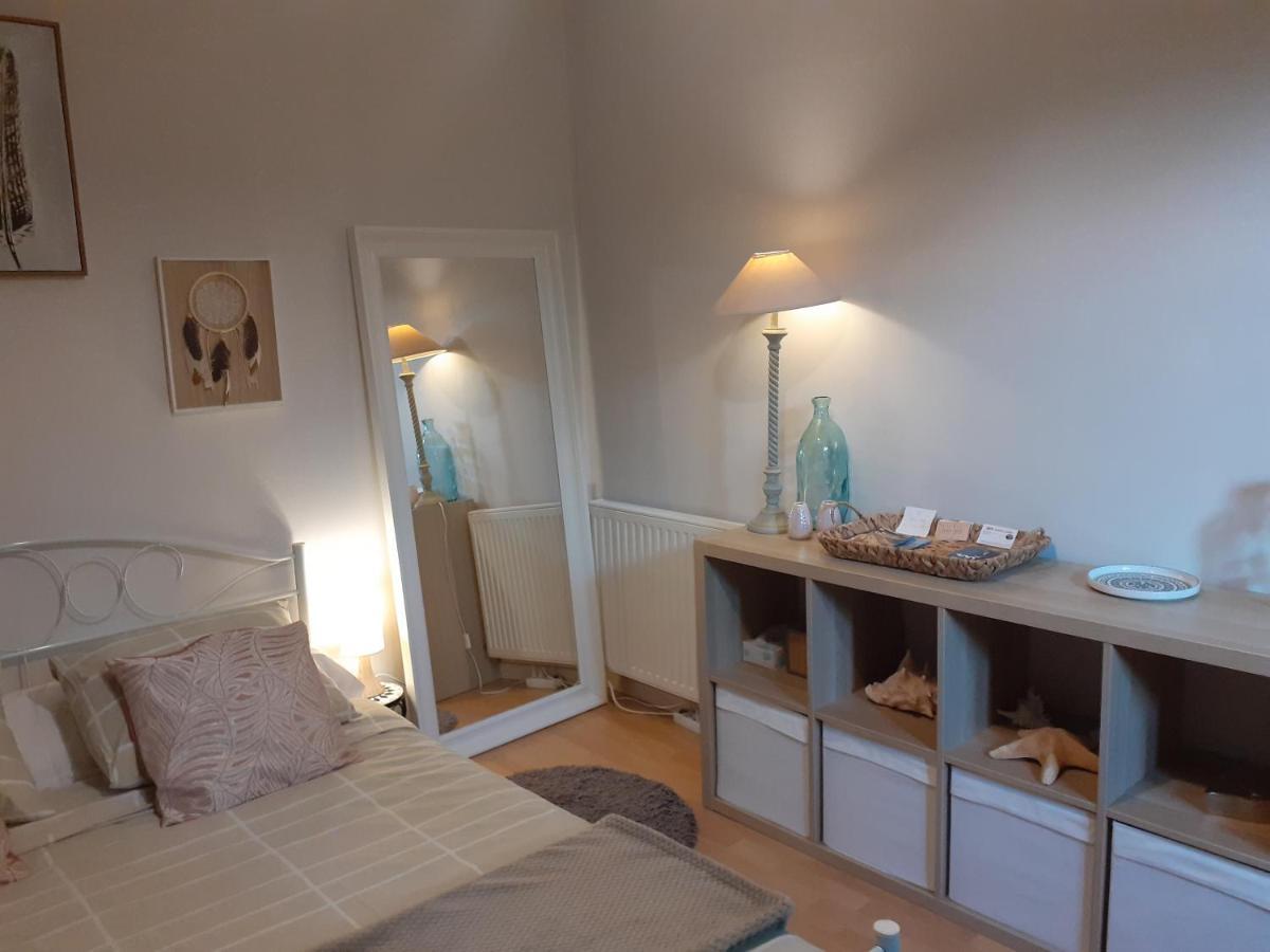 Au Bosquet, Chambre Et Salle De Bains Avec Petit Dejeuner A 600 M Du Centre Dans Un Cadre Calme Et Verdoyant Salies-de-Béarn Zewnętrze zdjęcie